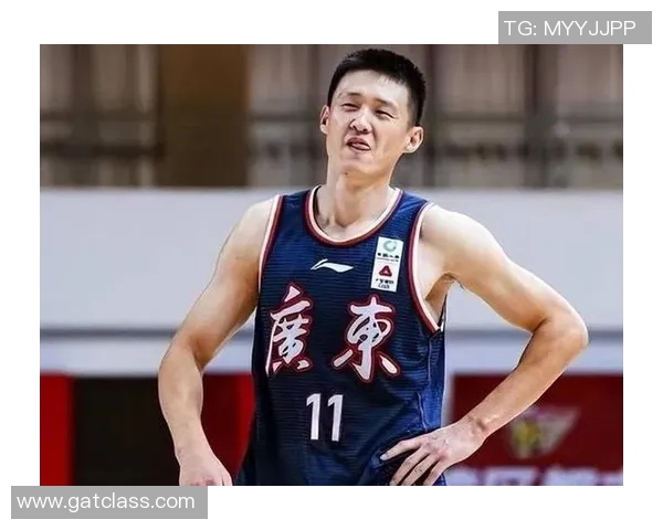 周鹏：从篮球场上的拼搏者到社会公益的热心人，见证成长与奉献的精彩人生